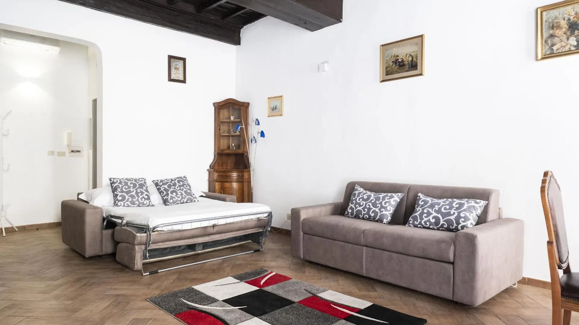 Campo De Fiori Large Family Apartment Rome Italy