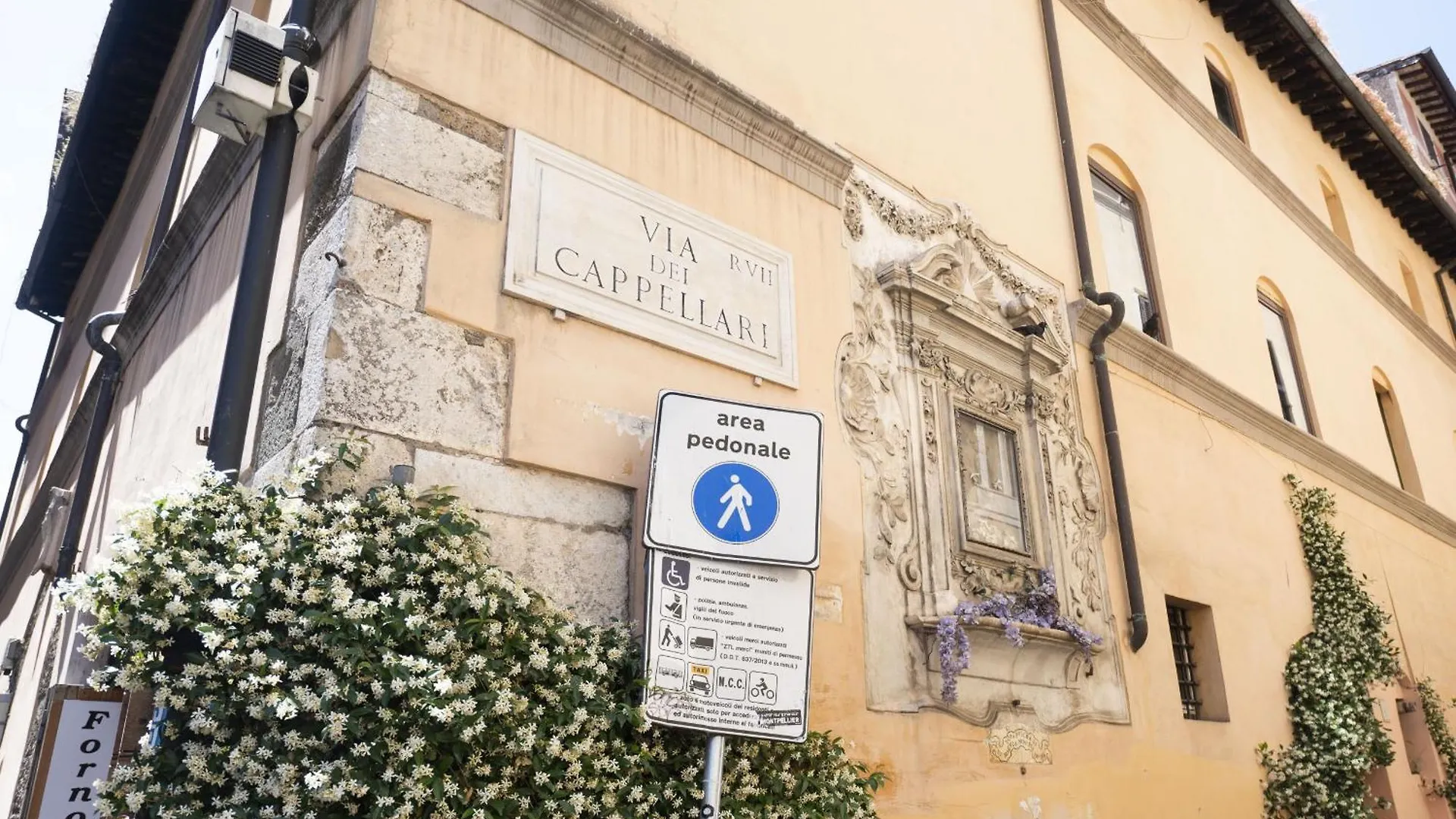 Campo De Fiori Large Family Apartment Rome