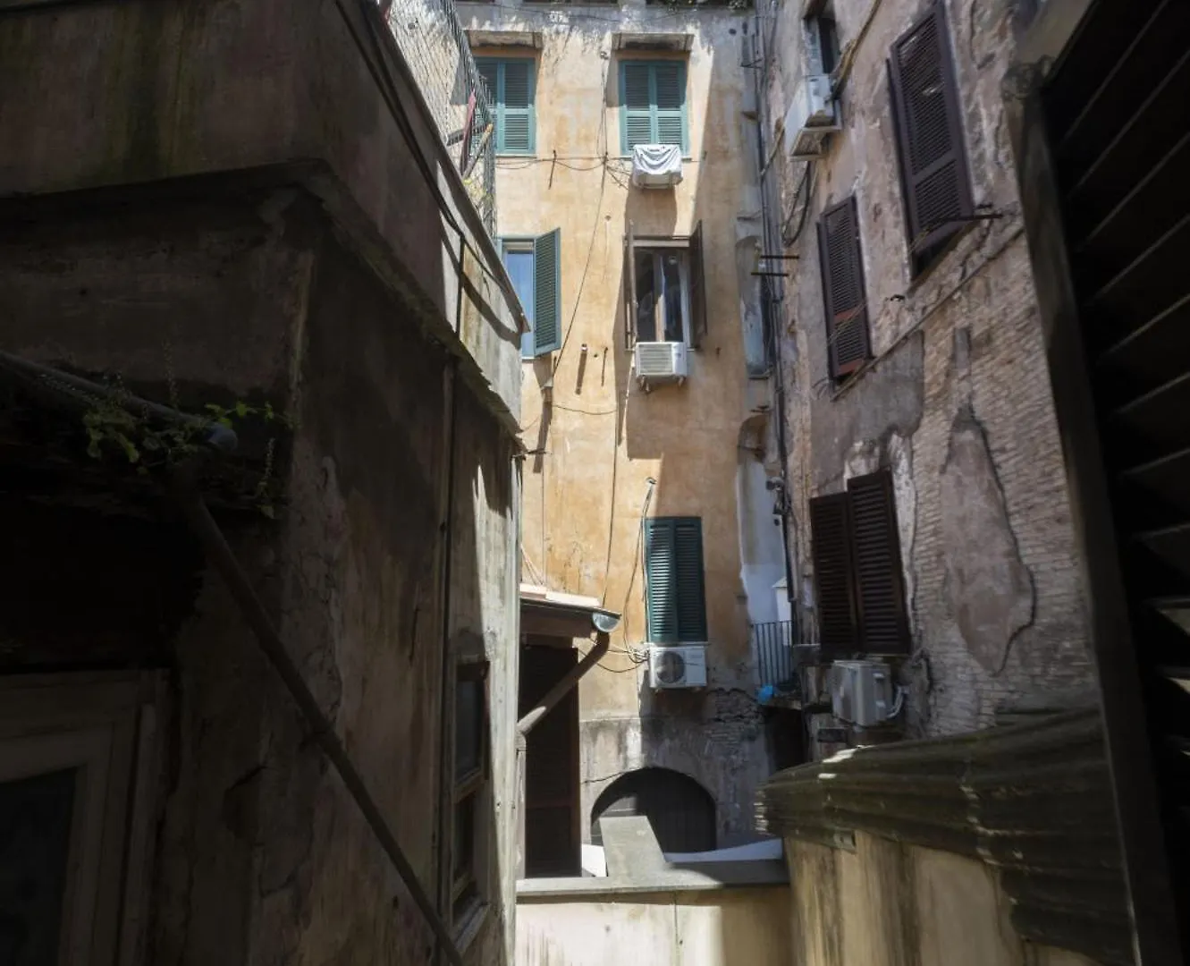 Campo De Fiori Large Family Apartment Rome Italy